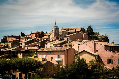 Roussillon et ses toits by MfB shot