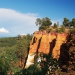 Falaise ocre de Roussillon par sguet1 - Roussillon 84220 Vaucluse Provence France