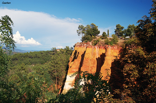 Falaise ocre de Roussillon par sguet1