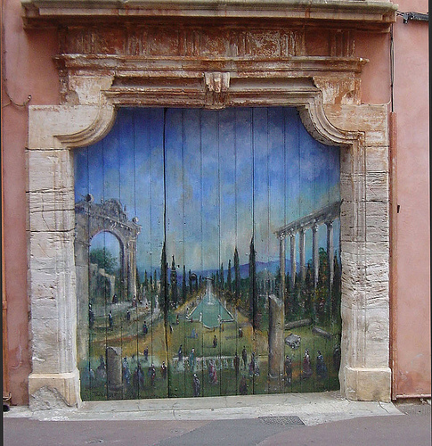 Painting on a Door - Roussillon 2008 by curry15