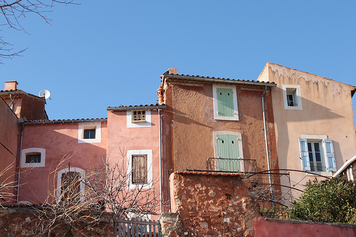 Maisonnettes à Roussillon par gab113
