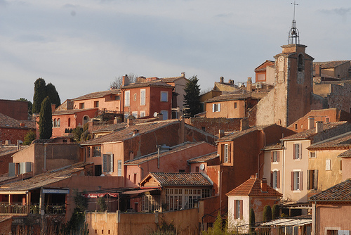 Maisons à Roussillon by Michel Seguret