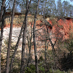 Paysage falaise blanche et ocre par Jean NICOLET - Rustrel 84400 Vaucluse Provence France