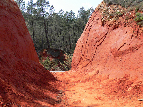 Ocre éclatant à Rustrel par Jean NICOLET