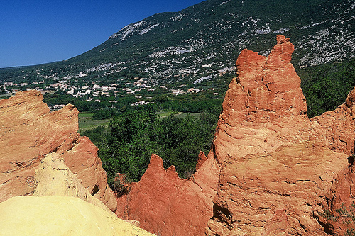 Colorado Provençal and Rustrel by wanderingYew2