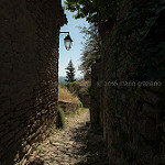 Sentier à Saignon par Mario Graziano - Saignon 84400 Vaucluse Provence France