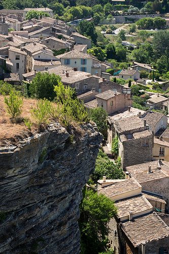 Les toits de tuiles de Saignon par Mario Graziano