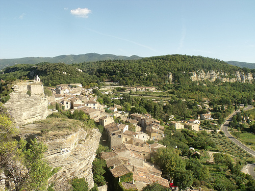 Vue sur le village de Saignon par george.f.lowe