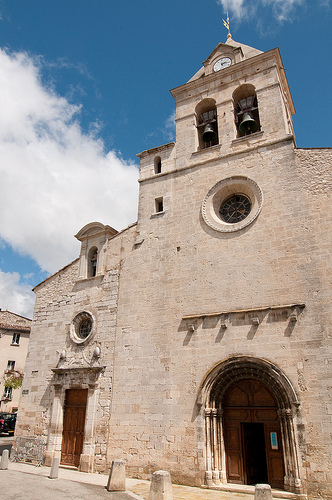 Facade de l'église de Sault by /Bas