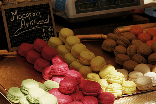 Marché de Sault : Macaron Artisanal par . SantiMB .