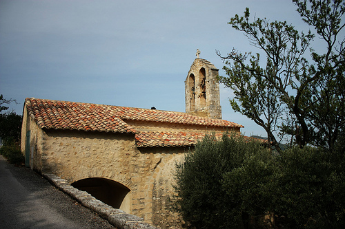 Church of Suzette village by Sokleine