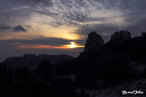 Les dentelles de montmirail à la tombé de la nuit par julienmadd