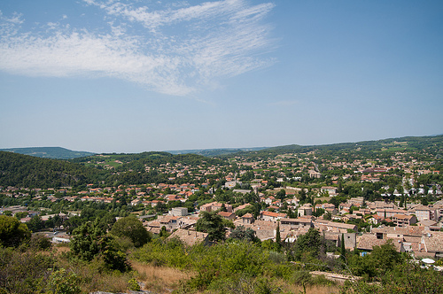 Vu des toits de Vaison-la-Romaine by Joël Galeran