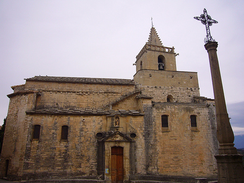 Eglise de Venasque by fgenoher