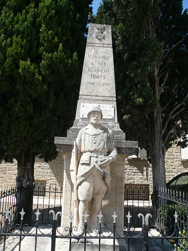 Monument aux morts de Vénasque by gab113