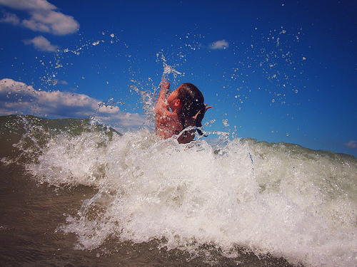 La Plage des Catalans et ses vagues par thomasrost