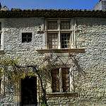 Maison de pierres par Gilles Poyet photographies - Vaison la Romaine 84110 Vaucluse Provence France