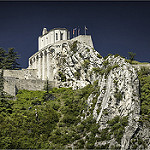 La citadelle de Sisteron sur son éperon rocheux by cicay - Sisteron 04200 Alpes-de-Haute-Provence Provence France