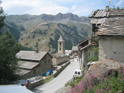 Rue principale de Saint Véran by polbar