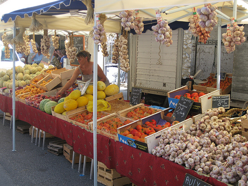 Légumes : Eygalieres market, Provence by Andrew Findlater