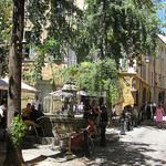 Place ensoleillée à Aix en Provence par Andrew Findlater - Aix-en-Provence 13100 Bouches-du-Rhône Provence France