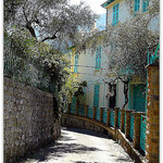 Ruelle fleurie à Coaraze par CHRIS230*** - Coaraze 06390 Alpes-Maritimes Provence France