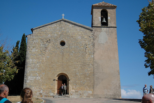 Tourtour : son église à façade imposante by ed.paparazzi