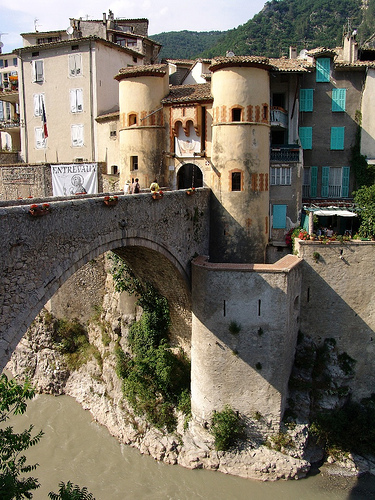 Ville médievalle d'Entrevaux en Haute Provence by Mattia Camellini