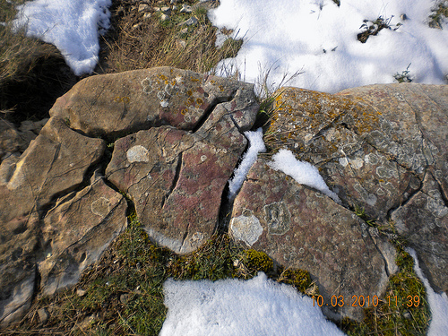 Puzzle de pierres et neige par roderic alexis