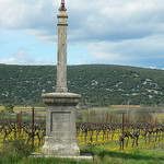 Calvaire au printemps par LAU-30 -   provence Provence France