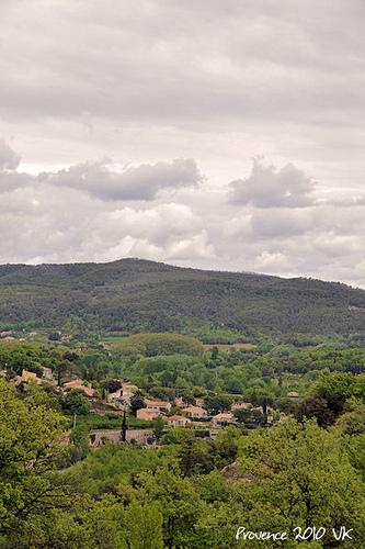 Mois de Mai nuageux en Provence par L_a_mer