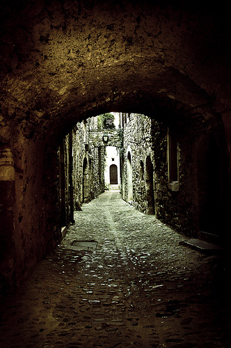 Ruelle / passage à Aigueze par www.photograbber.de