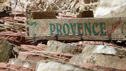 Marché de Provence : cajots de fruits par clementbecle