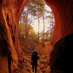 Tunnel ocre du Colorado Provençal par Super.Apple - Rustrel 84400 Vaucluse Provence France