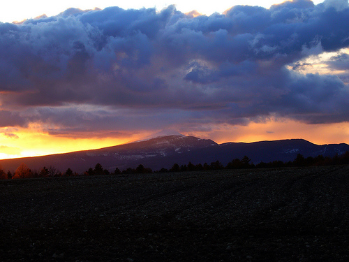 Mont-Ventoux au couché du soleil by fgenoher