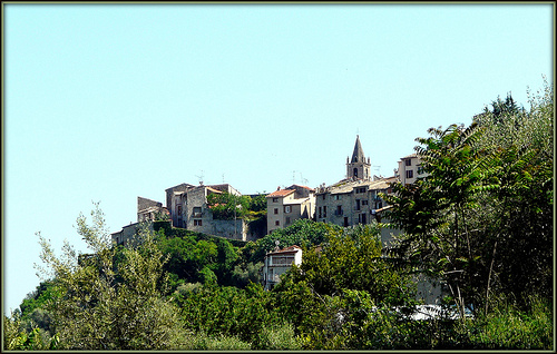 Le Broc : Maisons et Clocher par CHRIS230***