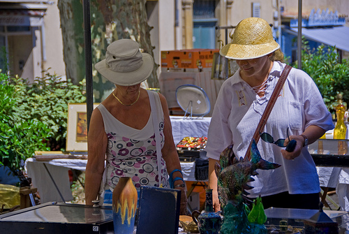 Antiquités à l'Isle sur la Sorgue par GUGGIA