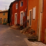 Facades de Roussillon par Super.Apple - Roussillon 84220 Vaucluse Provence France