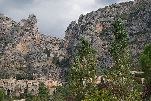 Le village de Moustier Sainte Marie par Marcxela