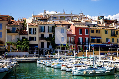 Cassis : Colorful Sea Port by casey487