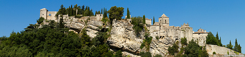 Vaison-la-Romaine : colline du château par Young Crazy Fool