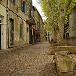 Dans les rues calmes d'Avignon par Karschti - Avignon 84000 Vaucluse Provence France