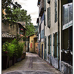 Ruelle  par Tenebre Viola - Fontaine de Vaucluse 84800 Vaucluse Provence France