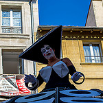 Festival d'Avignon... street parade par alalchan - Avignon 84000 Vaucluse Provence France